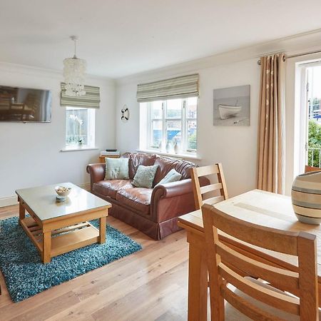 Host & Stay - The Railway Retreat Уитби Екстериор снимка